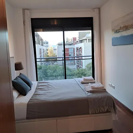 Modern Apartment, With Parking, Close To The Beach!! Sant Adrià de Besòs Extérieur photo