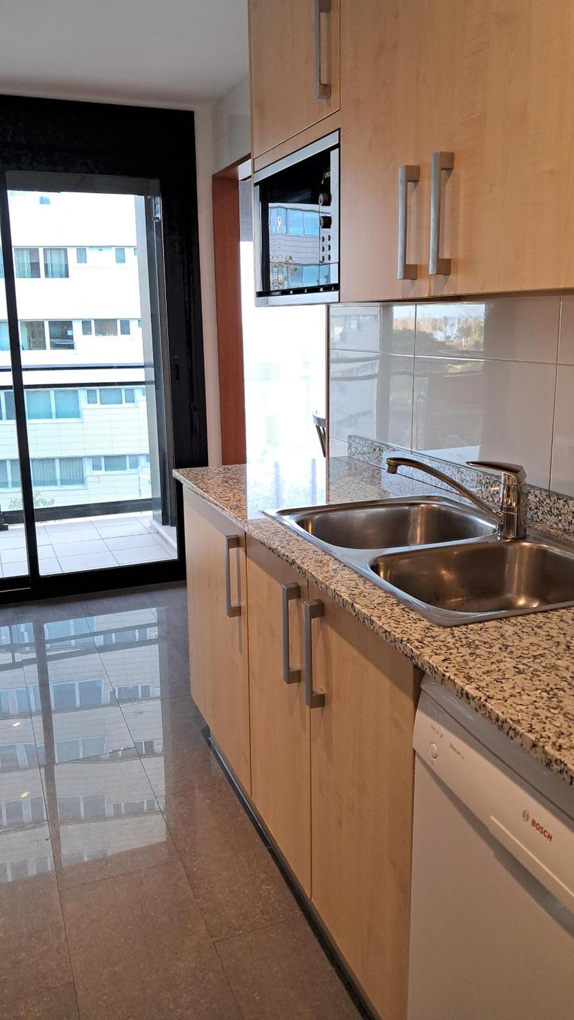 Modern Apartment, With Parking, Close To The Beach!! Appartement Sant Adrià de Besòs